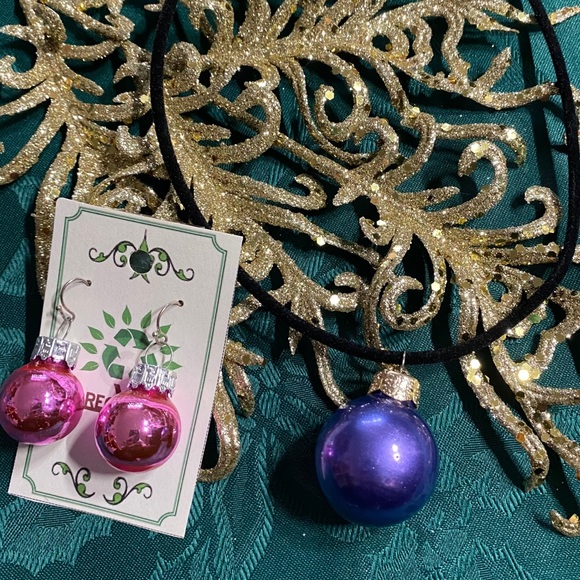🎄New Christmas Bulb Earrings & Necklace Set - Picture 8 of 9